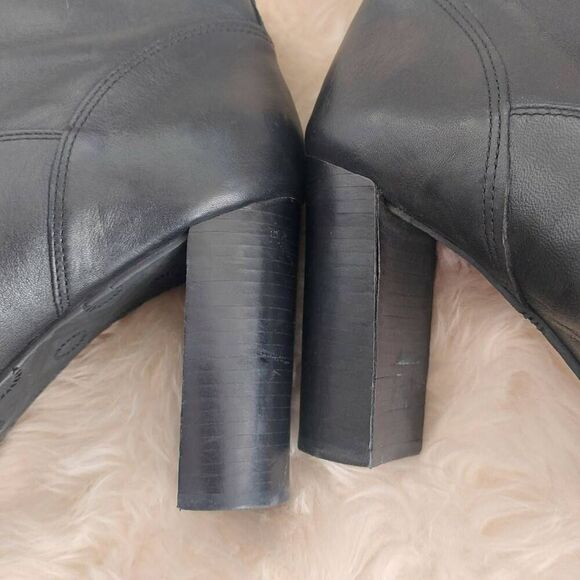 UGG Delores Stacked 3.5" Heel Ankle Boots - Black Size 9 Classic - Picture 12 of 13